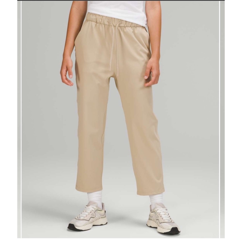 Lululemon‎ Stretch High Rise Crop 23" Pant Trench 4 Athleisure Travel Minimalist